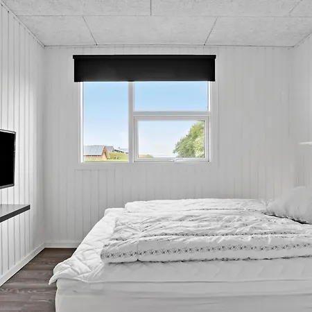 Beautiful In With Wifi Holiday home Hejls